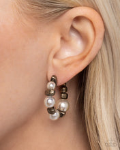 Load image into Gallery viewer, Playful Pearls-Paparazzi