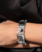 Load image into Gallery viewer, Glam to the Max-Paparazzi
