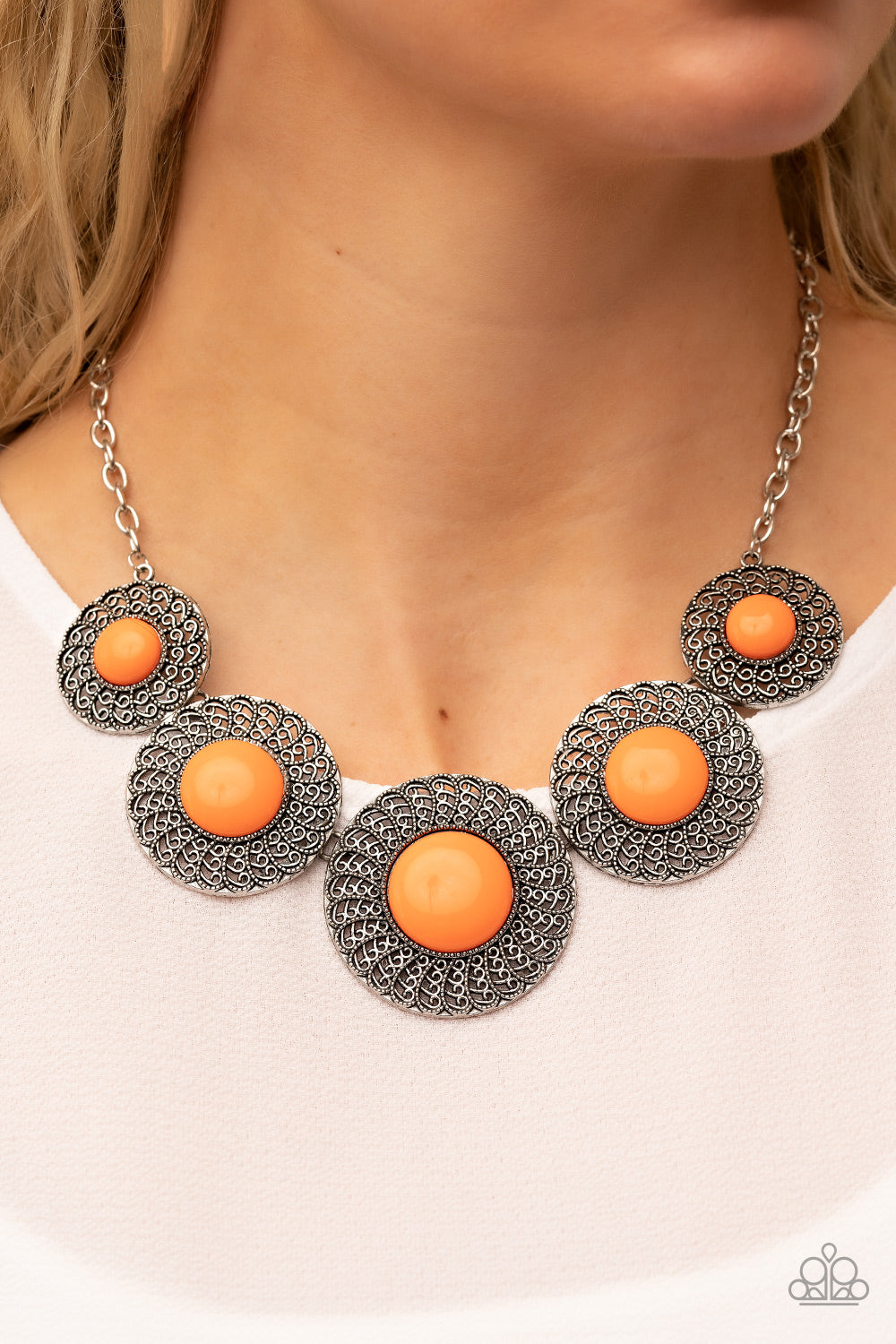 Detail Orientated - Orange-Paparazzi